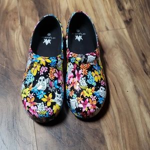 Anywhere Nursing Shoes